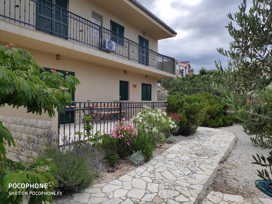 Apartments Dupin Primošten Exterior foto